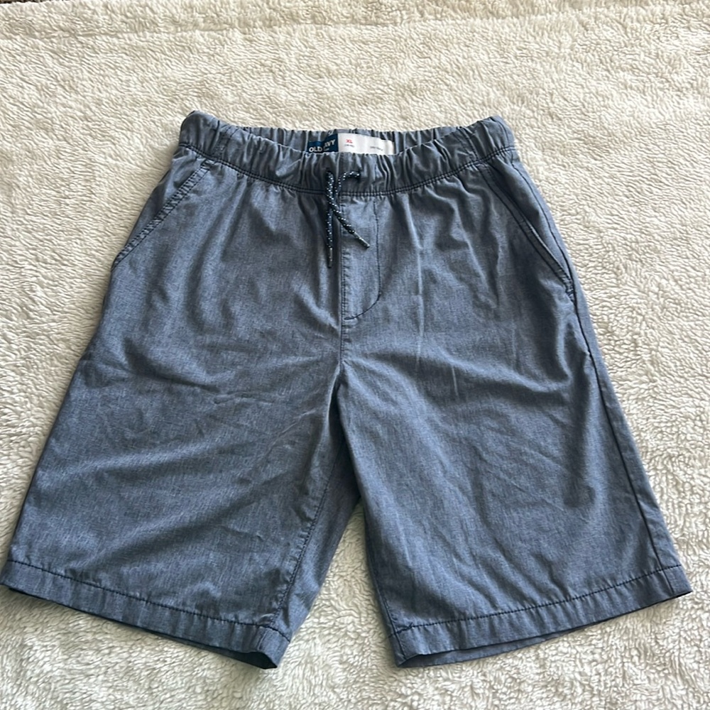 Old Navy boys hybrid performance shorts XL (14/16)